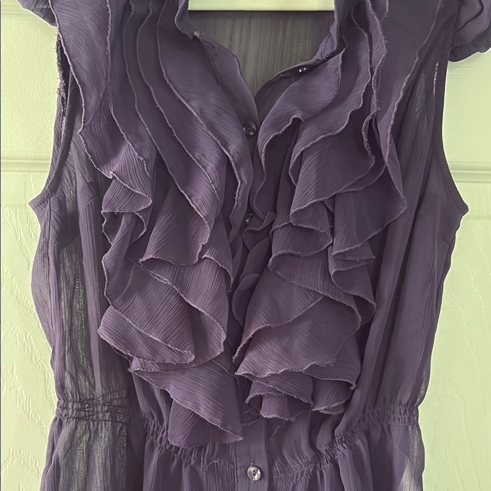 Miley Cyrus & Max Azria Purple Flutter Sleeve Ruffled‎ Blouse - Picture 4 of 5